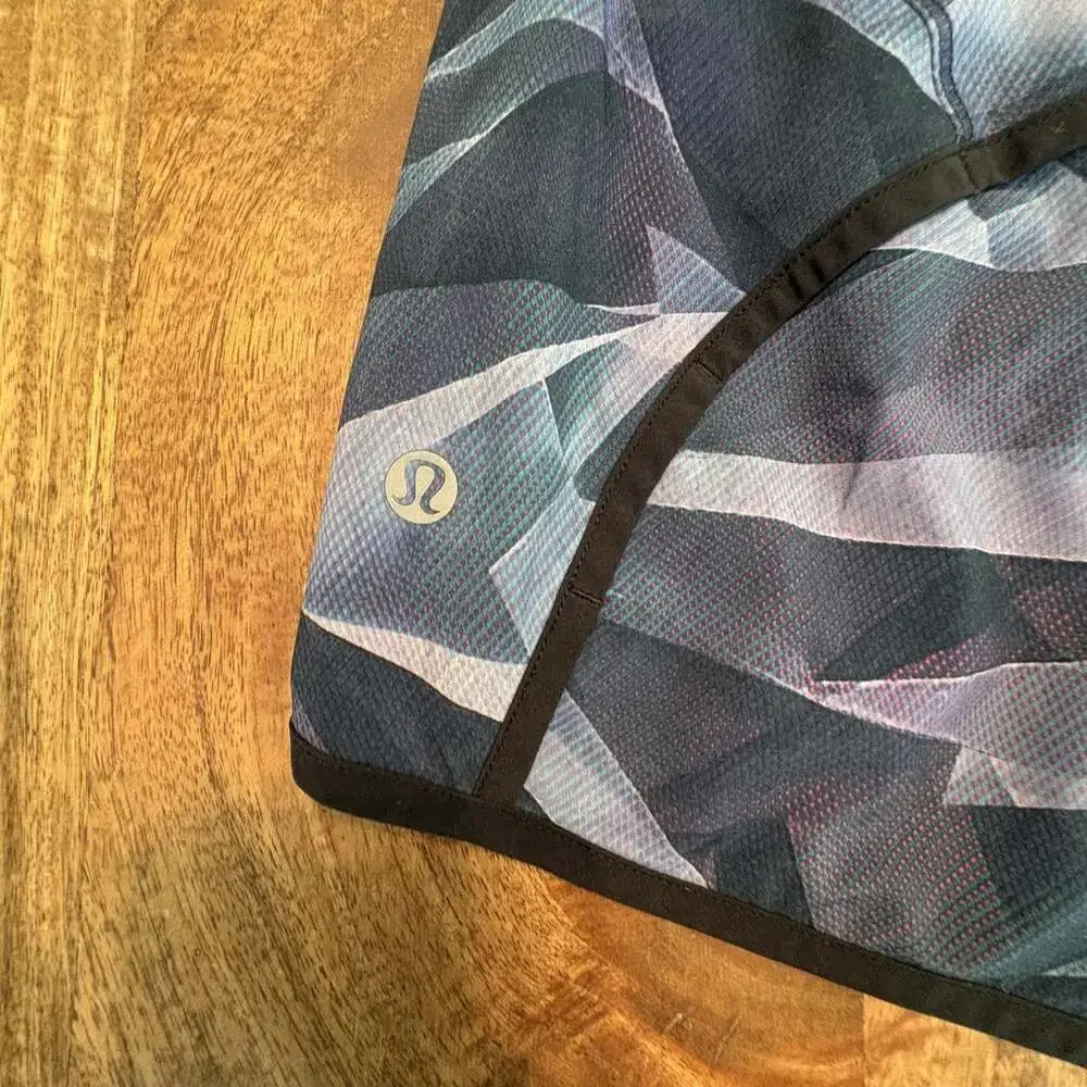 Lululemon Shorts Womens 4 Multicolor Geometric Speed Short 4 Lined Running